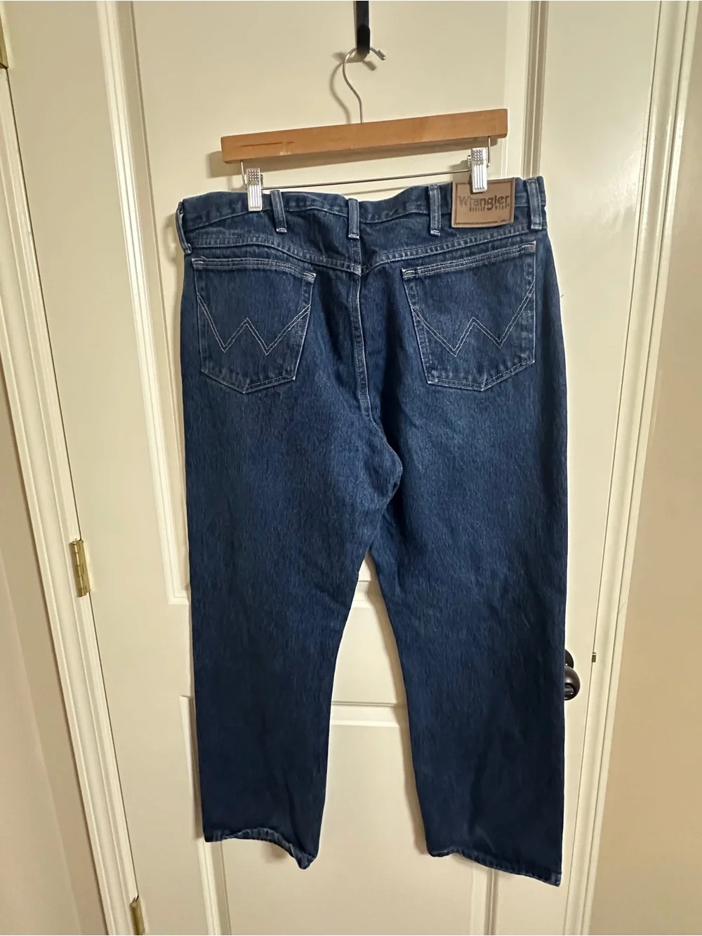 Men's 38x30 Wrangler Dark Blue Denim Jeans